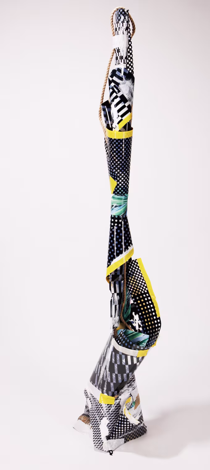  Chain Reaction. (2019). 200 x 35 x 30 cm. Mixed media. 